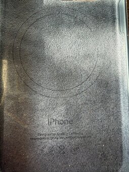 iPhone 15 Pro – Black Titanium – 256 GB - 9