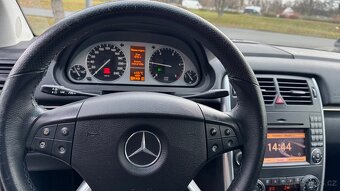 Mercedes-Benz B-200 2009r - 9