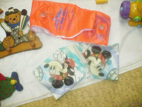 plastové kostky , domino, kostka-tvary ... - 9