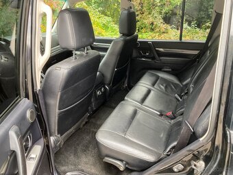 Mitsubishi Pajero 3,2 DID - NIŽŠÍ CENA - 9