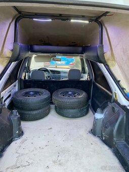 Felicie Van Plus pick-up - 9