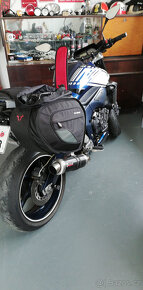 Yamaha FZ1 N - 9