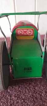 PIKO MECHANIK - HISTORICKÁ PLECHOVÁ HRAČKA PARNÍ VÁLEC (FUNK - 9