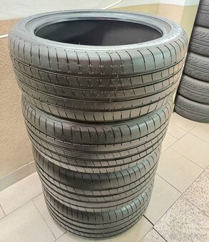 LETNÍ pneu Goodyear 275/35/r19 a 245/40/r19 4ks - 9