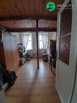 Prodám ideální podíl bytu v Karlových Varech - 9