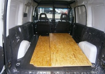 Opel Combo 1.3CDTi nafta manuál 55 kw - 9