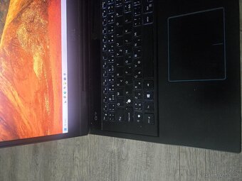 Výkonný notebook Dell G7 17´´ palcový Gaming (7790) - 9