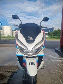 Honda PCX 125 rok výroby 2020 - 9