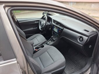 Toyota Corolla 1.6i Automat 2016 - 9