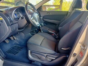 Hyundai i30 hatchback - 9