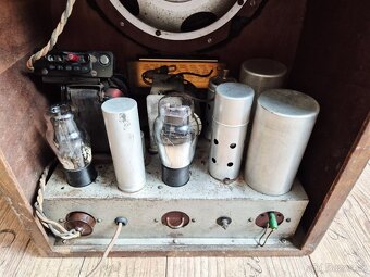 Starožitné rádio Arena Électronique, 1933 - 9