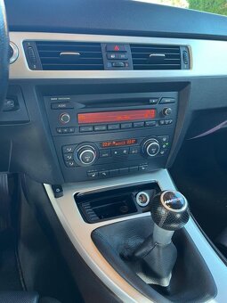 BMW E90, 330i, 200kW, 246.000 km - 9