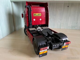 Tamiya Volvo FH12 Globetrotter 420 - nová stavebnica - 9