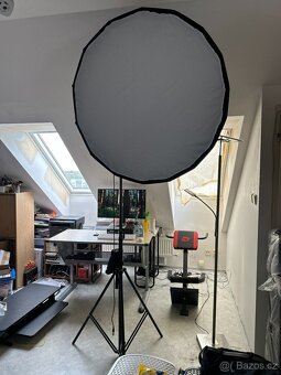 Tiché LED světlo Godox UL150 + Godox Soft Box + stativ - 9