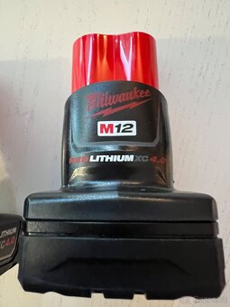Milwaukee M12 HC Red- Lithium 4.0AH Nově Batteries Na Prode - 9