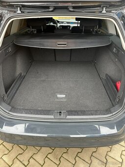Passat 2.0 TDi 110 kW, DSG, LED, nový servis i rozvody - 9