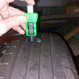 Goodyear Efficientgrip SUV 4x4 215/60 R17 - 9