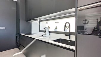 ŠPANĚLSKO, luxusní vila Torremendo - 9