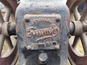 Stabilní motor Triumph (Slavia) 3Hp - 9