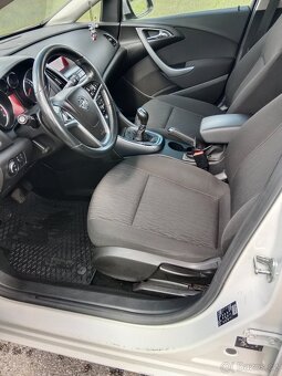 Opel astra J Hatchback 1,4t 88kw.(120ps) r.v.2013 - 9