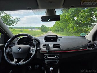 Renault Megane GT 2.0dci - 9