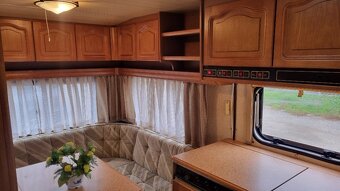KNAUS AZUR 380-STAN-100km/h-635 kg-PRVNÍ MAJITEL - 9