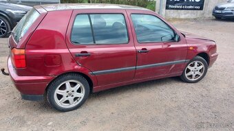 Volkswagen golf 1.6i rok výroby 1998 - 9