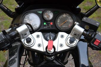 Suzuki GSX-750F - 9