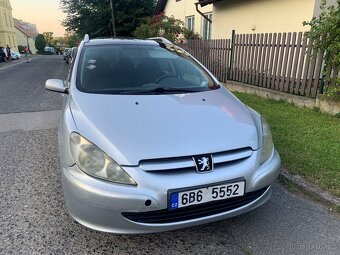 Peugeot 307 SW 2.0 HDI Rok 2005. Tažné. Klima. Panorama - 9