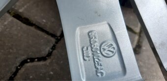 Škoda Fabia 185/65/15 zimní - 9