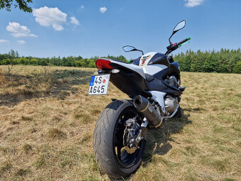 Kawasaki Z800E – 78 kW – bílá perleť + LeoVince – TOP stav - 9