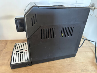 Automatický kávovar Philips EP3360 - 9