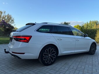 Škoda Superb III L&K 2.0TDi 140Kw4x4DSG/Virtual/Tažný/128Tkm - 9