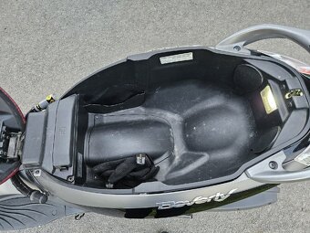 Piaggio Beverly 350 (2014) - 33PS - 9
