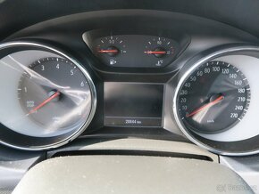Opel Astra Sports Tourer 1.2 Turbo SERVISKA KOUPENO V CZ - 9
