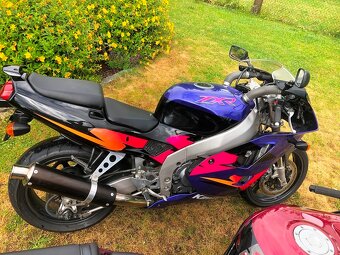 Yamaha FZR, Honda CB-Boldór, Suzuki VZ800, CBR 900RR, ZXR400 - 9