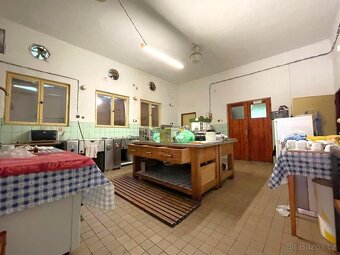 Prodej stavby občanského vybavení v Doksech. - 9