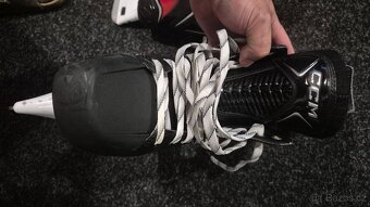 Brusle CCM JETSPEED FT870 SR vel. 45, nebo 9,5 - 9