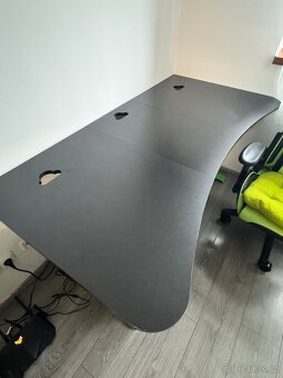 Herní PC stůl + židle černo-zelená Arrozi - 9