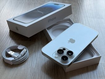 Apple iPhone 14 Pro 128Gb Silver / Stříbrný - 100% baterie - 9
