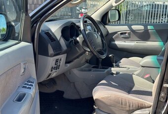 Toyota Hilux 3.0D4D Double Cab Sol 4x4 Aut. 126kw - 9
