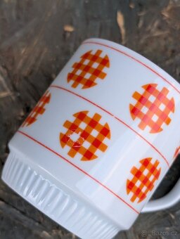 Retro porcelánový hrnek, Czechoslovakia. - 9