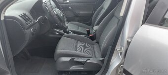 Volkswagen Golf 5 benzin 1,4 pouze 112 000 KM. - 9