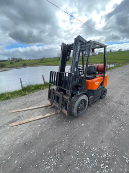 DOOSAN C30G 3 tunový vysokozdvižný vozík - 9