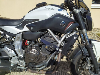 Yamaha MT-07-2015 - 9