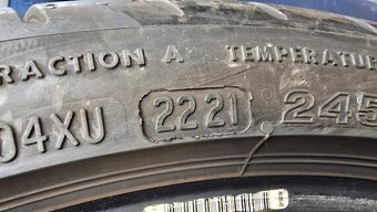 Letní pneu 245/35/19 Bridgestone - 9