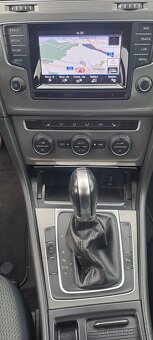 Volkswagen Golf 2.0 TDI 110kW DSG COMFORTLINE - 9