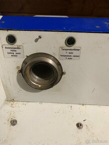 Destilační přístroj (rotační vakuová odparka) - 9
