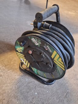 Prodlužovací kabel 400v a 240v - 9