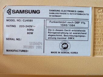 Historické PC Pentium 90.léta v bedně od 486 + Samsung CRT - 9